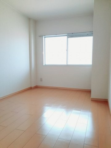 パークヒルズ涼松Ａのその他