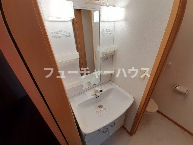 フェアリーⅡの洗面所|スペースが確保できる洗面所です