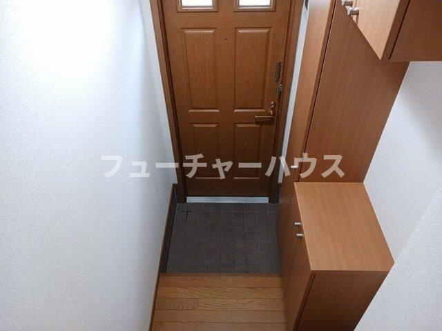 フェーンコートの玄関|明るい玄関です