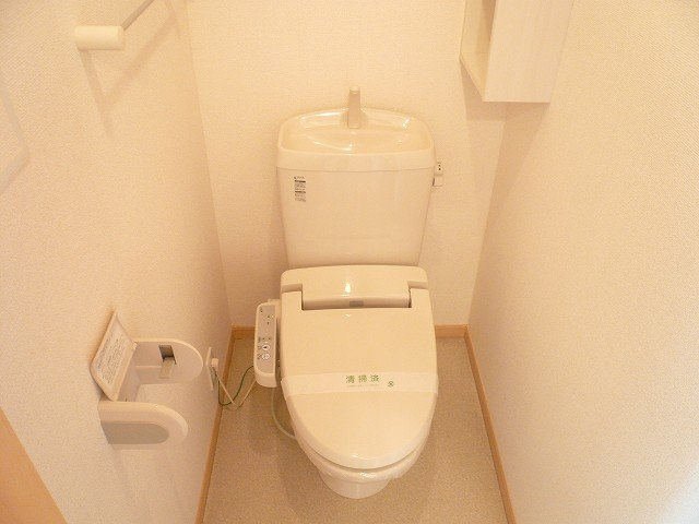 ヴィラ・グレイスフル　Ｂのトイレ|トイレもきれいです