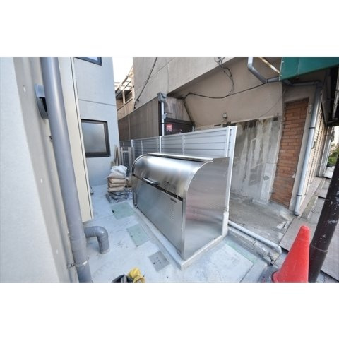 CASA GRAZIE 南千住の内装|明るい室内です