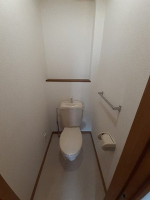 【トイレ】 | アメニティあらこ | 清潔感のあるトイレです
