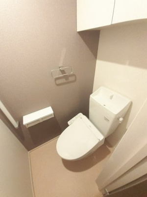 【トイレ】 | ブルーホーク | 清潔感のあるトイレです