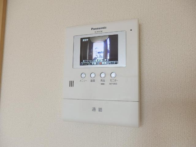 ルミナス松山の内装|カメラ付インターホン