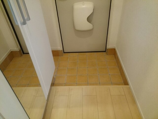アビタシオンの玄関