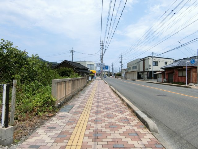 プラージュベルの周辺