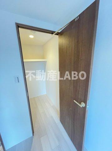 フォーリアライズ大阪ウエストベイの収納