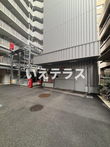 ワコーレ神戸三宮トラッドタワーの駐車場