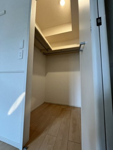 アゼリア月の収納