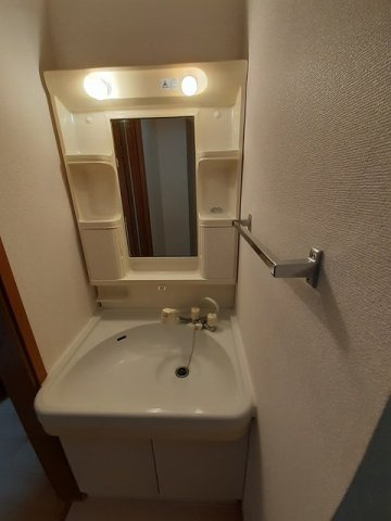 アメニティあらこの洗面所|使いやすい洗面所です
