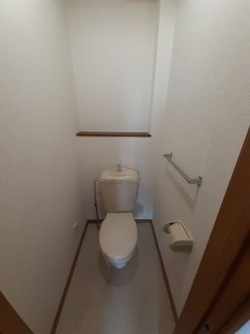 アメニティあらこのトイレ|落ち着いたトイレです