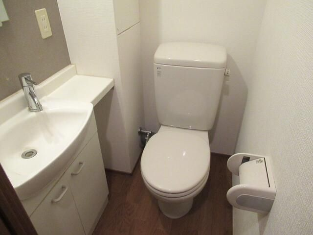 Ｃｒａｓｔｉｎａ下北沢のトイレ|清潔感のあるトイレです