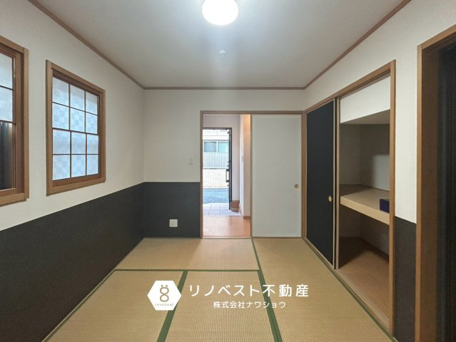 東大阪市南鴻池町2丁目の和室|1階玄関すぐの和室。
客間としておすすめ！リビングに通さず来客対応ができます！