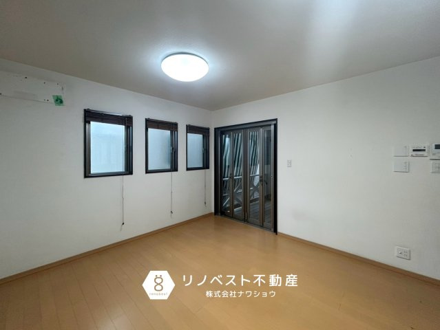 東大阪市南鴻池町2丁目の洋室|各居室6帖以上あり、広々としております！