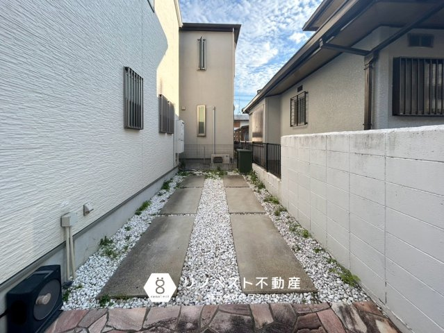 東大阪市南鴻池町2丁目の駐車場|【リノベスト不動産】リフォーム・リノベーションのご相談も承ります♪
