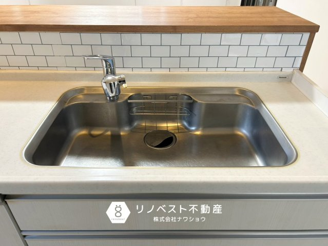 東大阪市南鴻池町2丁目のキッチン|【リノベスト不動産】女性スタッフ・男性スタッフ共に活躍中！
