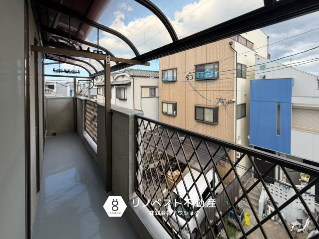 東大阪市吉松2丁目のバルコニー|【リノベスト不動産】テナント（事業用）物件のご紹介も可能です。事務所移転・新規開業等お気軽にご相談ください♪
