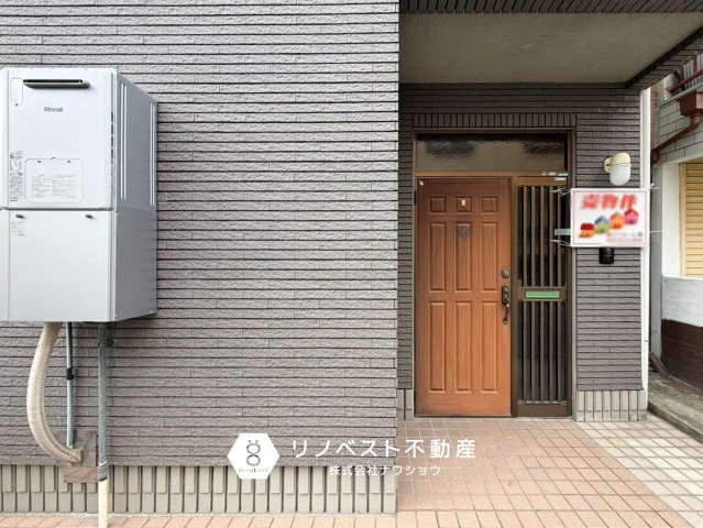 東大阪市吉松2丁目の玄関|【リノベスト不動産】土日祝も営業中！HPより来店予約も可能です◎

