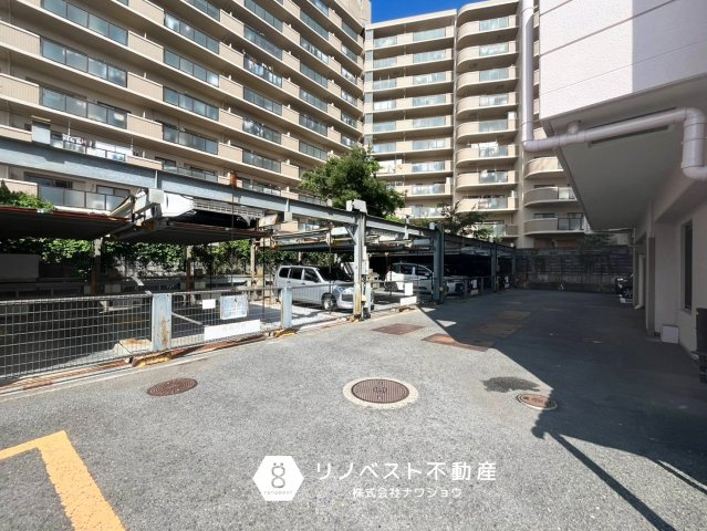 ロータリー新石切の駐車場|【リノベスト不動産】土日祝も営業中！HPより来店予約も可能です◎
