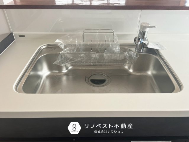 東大阪市鳥居町のキッチン|【リノベスト不動産】弊社は近鉄大阪線・奈良線『布施』駅から徒歩2分の場所にございます♪
