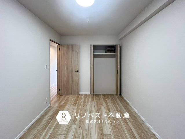ファミール上石切アルテサージュの洋室|各洋室に収納付き♪
寝室にピッタリの空間です。