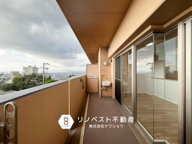 ファミール上石切アルテサージュのバルコニー|【リノベスト不動産】リフォーム・リノベーションのご相談も承ります♪
