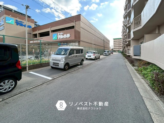 若江岩田パークマンションB棟の駐車場|駐車場空き要確認。