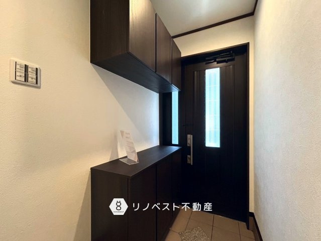 東大阪市菱屋東1丁目の玄関|【リノベスト不動産】リフォーム・リノベーションのご相談も承ります♪

