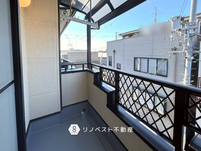 東大阪市菱屋東1丁目のバルコニー|【リノベスト不動産】テナント（事業用）物件のご紹介も可能です。事務所移転・新規開業等お気軽にご相談ください♪
