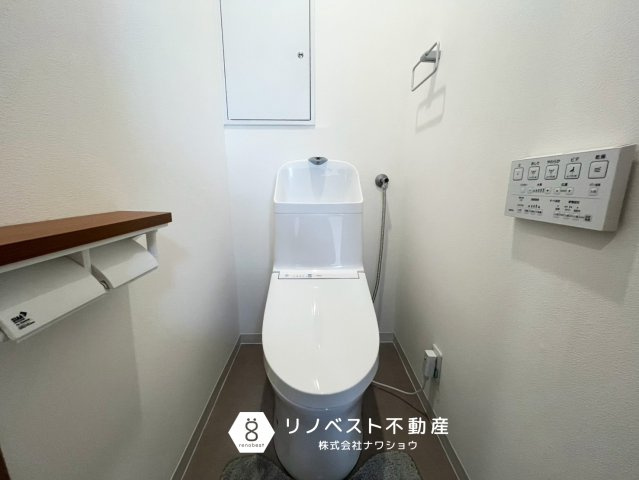 シャンティ―永和のトイレ|温水洗浄機能付きトイレ◎
ちょっとした小物が置ける天板付が嬉しい！