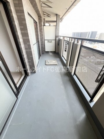 大阪市鶴見区浜３丁目の賃貸マンションのバルコニー