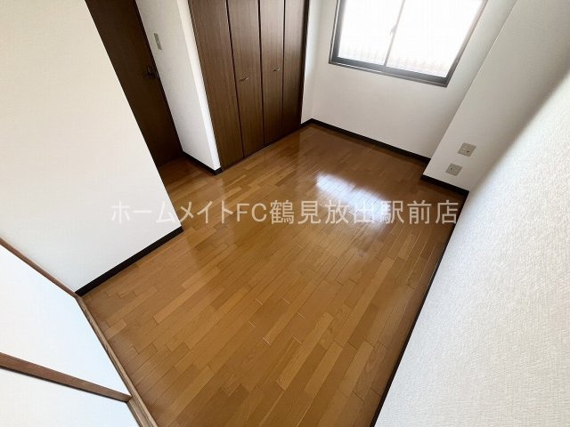 大阪市鶴見区鶴見５丁目の賃貸マンションの洋室