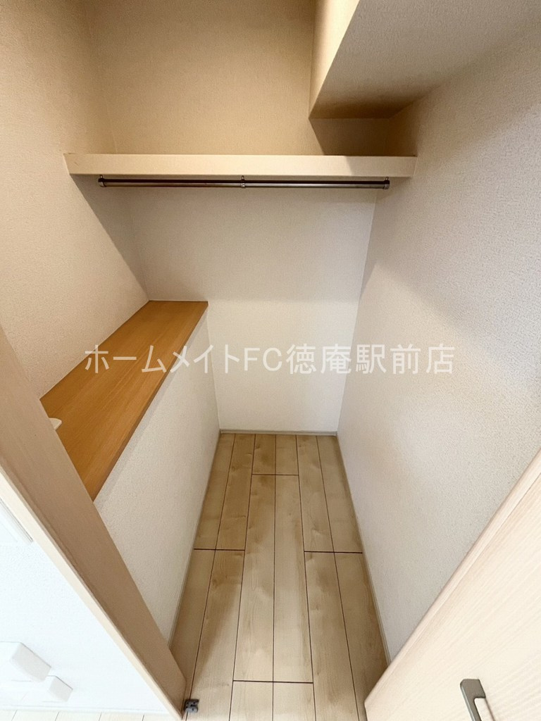 大阪市城東区永田４丁目の賃貸マンションの収納