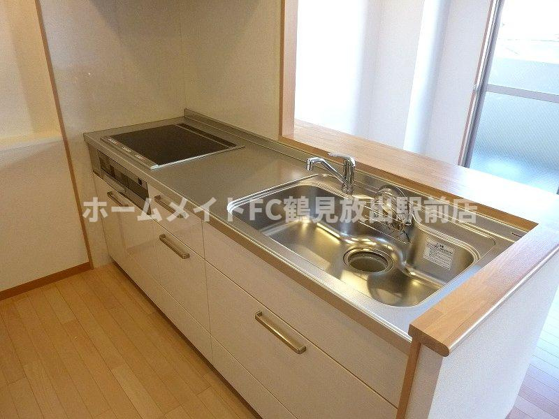 大阪市城東区鴫野西５丁目の賃貸マンションのキッチン