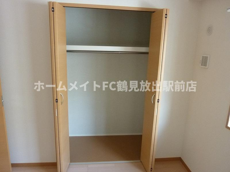 大阪市城東区鴫野西５丁目の賃貸マンションの収納
