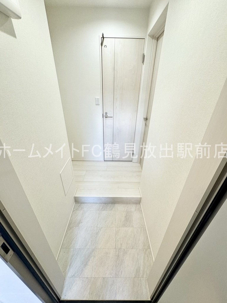 東大阪市高井田本通７丁目のハイツの玄関