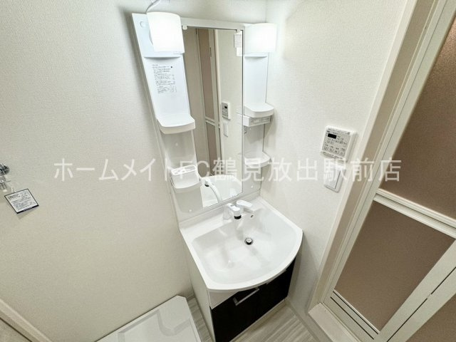 東大阪市高井田本通７丁目のハイツの独立洗面台