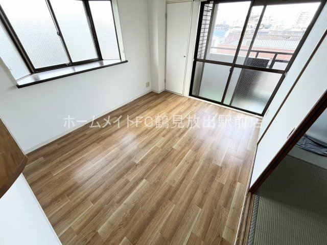 大阪市城東区放出西３丁目の賃貸マンションの居間・リビング