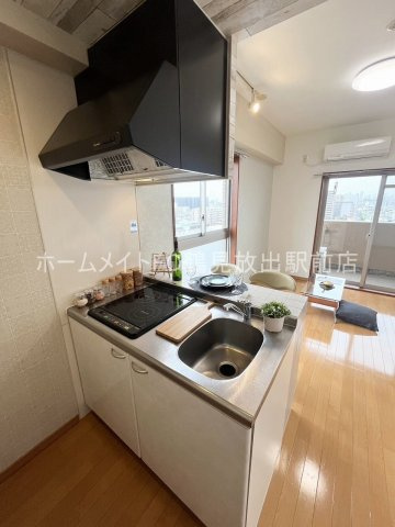 大阪市城東区諏訪２丁目の賃貸マンションのキッチン