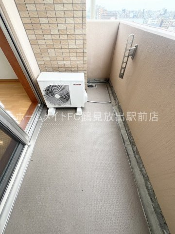 大阪市城東区諏訪２丁目の賃貸マンションのバルコニー