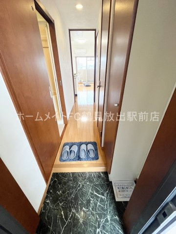 大阪市城東区諏訪２丁目の賃貸マンションの玄関