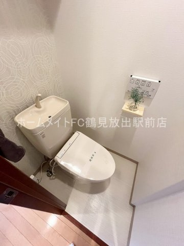 大阪市城東区諏訪２丁目の賃貸マンションのトイレ