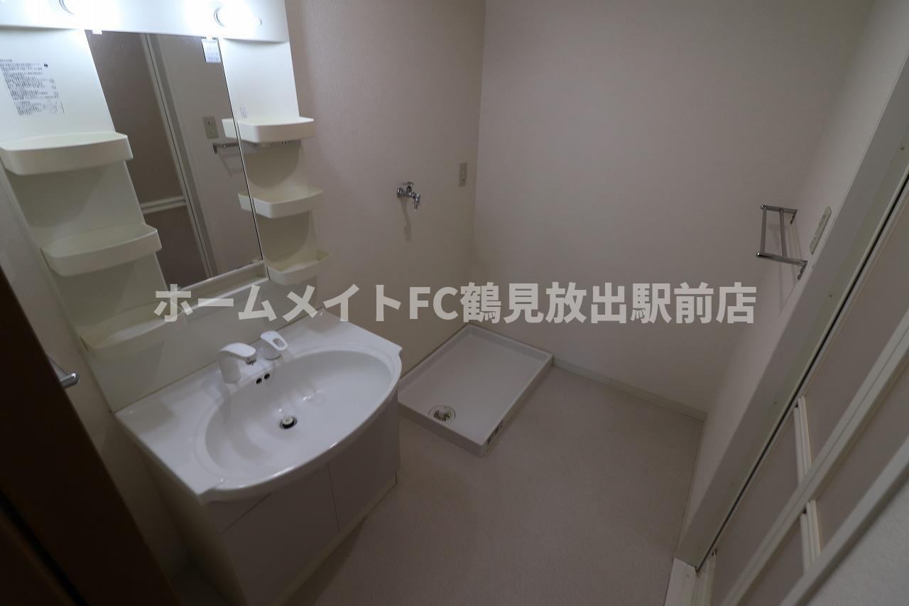 大阪市鶴見区今津中４丁目の賃貸マンションの洗面所