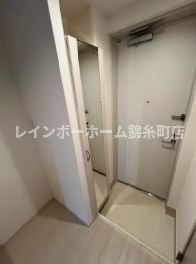 ヴィラ西船橋の玄関|※反転タイプとなります。