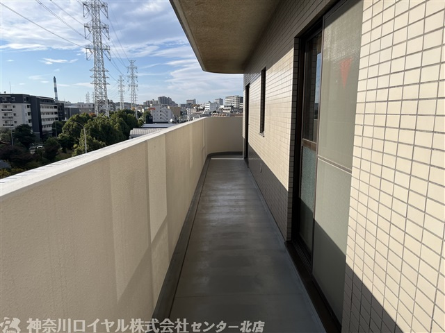 【バルコニー】