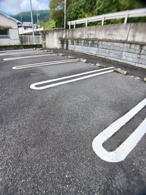 【駐車場】 | サニーパレスⅠ | 駐車スペースもあります