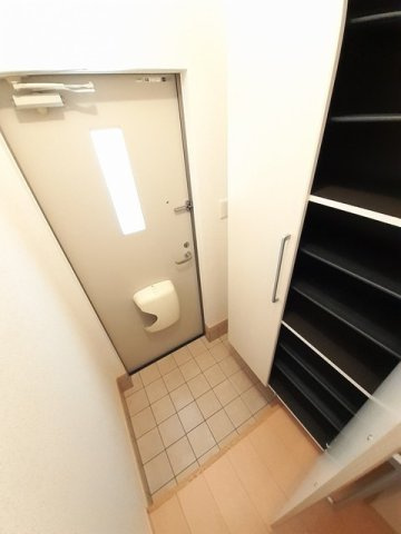 ハルⅢ番館の玄関