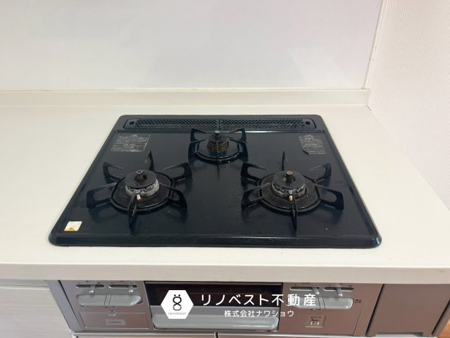 八戸ノ里第四ガーデンハイツのキッチン|【リノベスト不動産】弊社は近鉄大阪線・奈良線『布施』駅から徒歩2分の場所にございます♪
