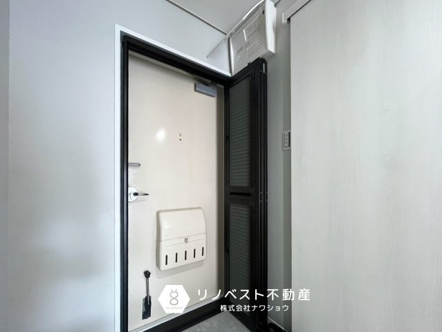 小阪ハイライフの玄関|【リノベスト不動産】弊社では売却のご相談も受付中！まずは一度ご相談ください♪
