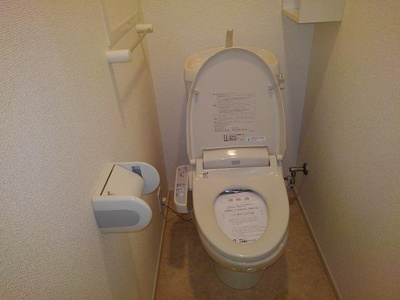 【トイレ】 | ピット　ファースト | 落ち着いた色調のトイレです